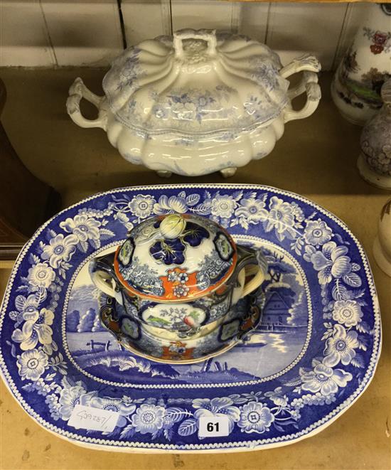 3 blue & white meat platters, tureen, another, 3 pots & a jug